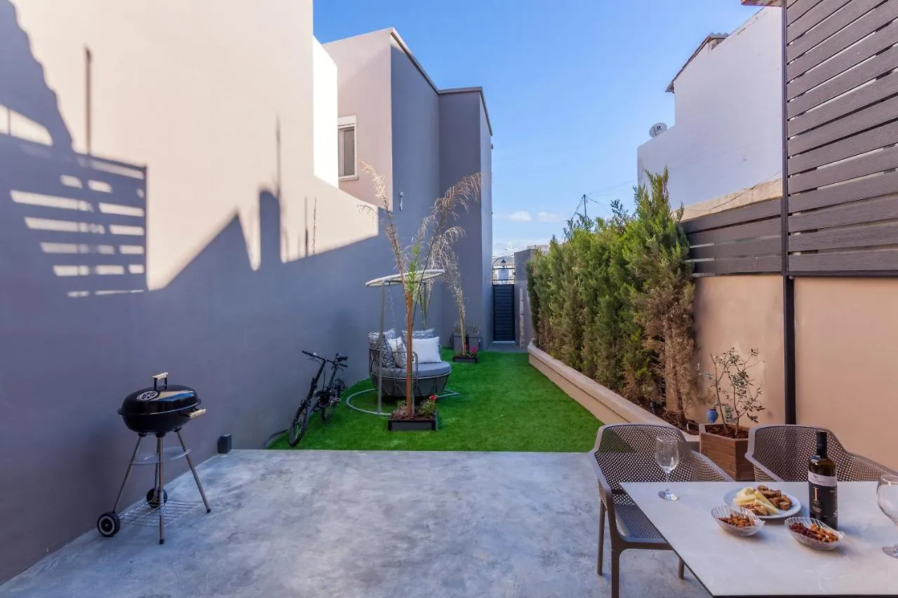 Evangelia Casa, Comfy Stay, Centrally, With Views! Heraklion  Apartment