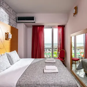 Hotel Life, Iraklion